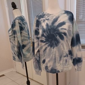 4/$80 Blue Tie-Dye Sweatshirt - Size Small